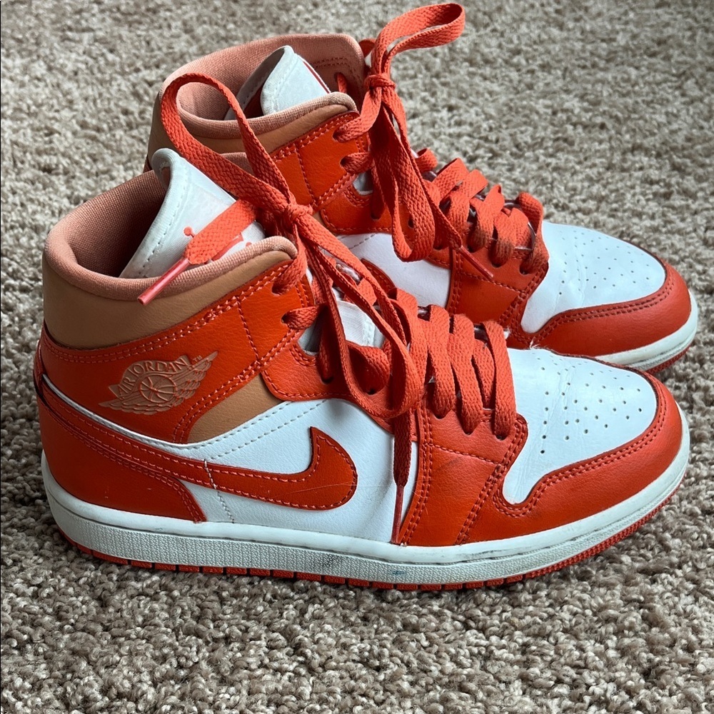 Nike Air Jordan High-Tops - Orange and White Youth 6